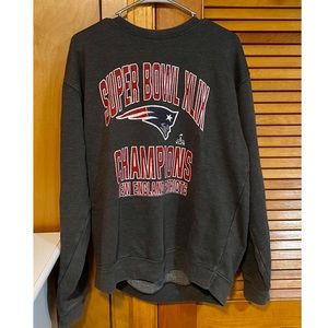 💙 New England Patriots Crew Neck